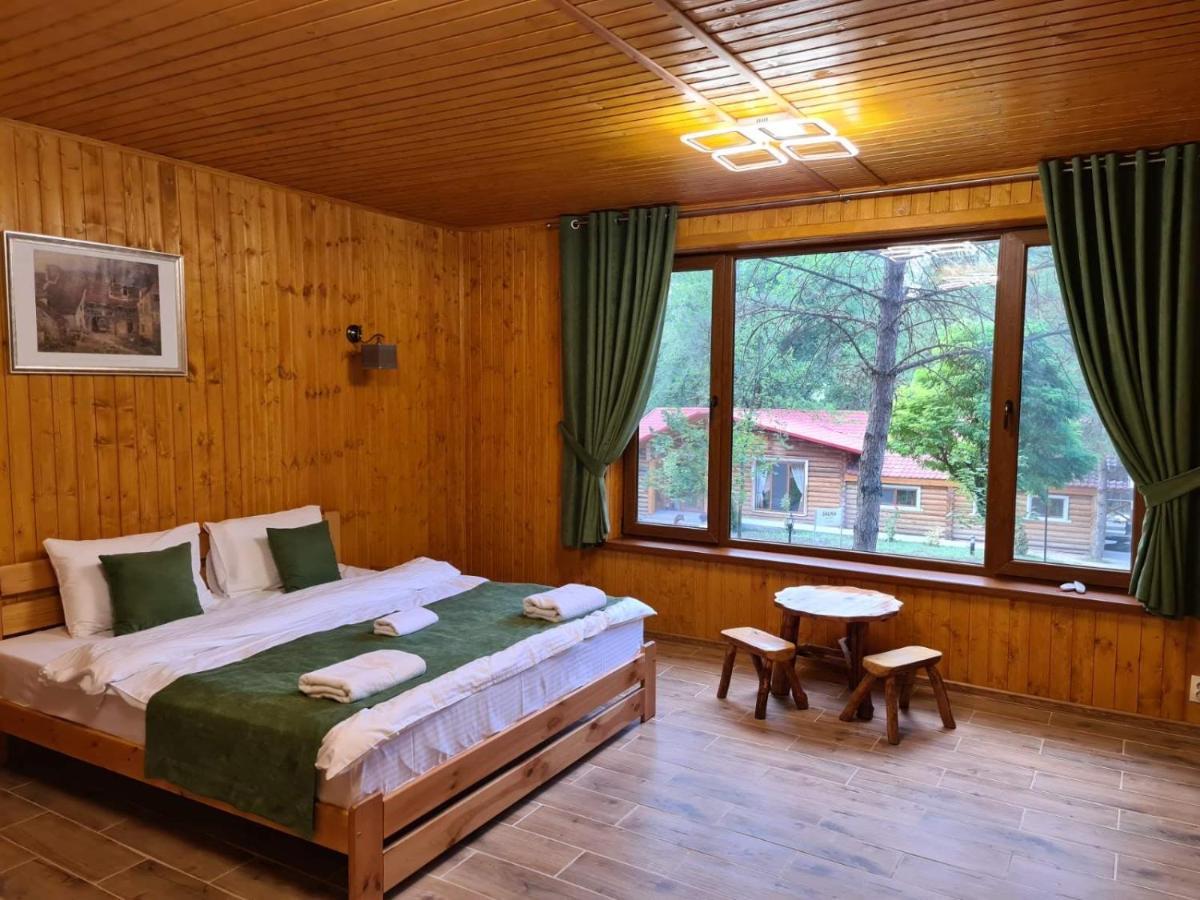Sky Land Camping & Resort Cricova Rum bild